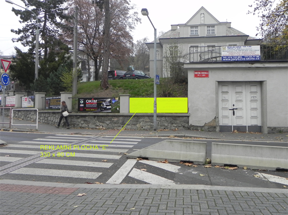 NABÍDKA REKLAMNÍCH PLOCH V CENTRU MĚSTA ÚSTÍ NAD LABEM, NA KŘIŽOVATCE ULIC: MASARYKOVA, LONDÝNSKÁ, WINSTONA CHURCHILA, ROOSEVELTOVA  | ALP-REAL s.r.o.